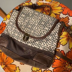 Myra Purse - Crossbody